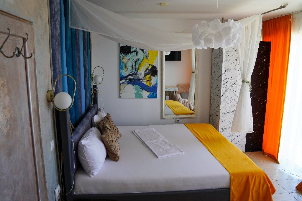 VILA SEA  SKY ADULTS ONLY CMP